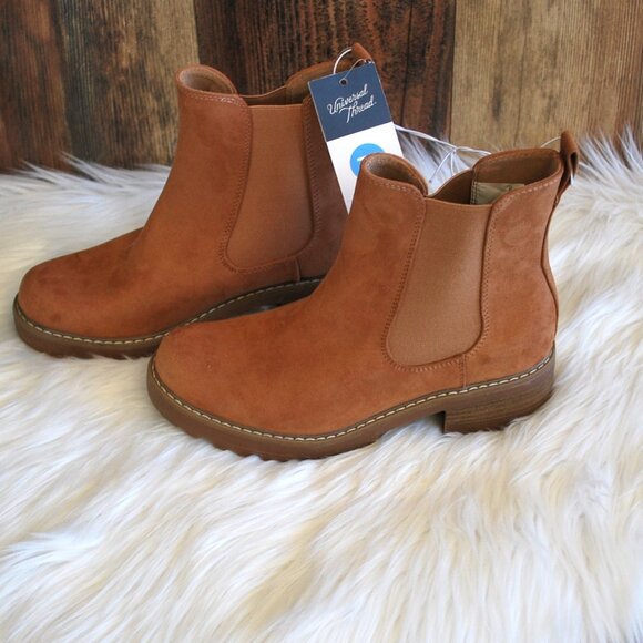 Universal Thread Shoes - NWT Universal Thread Memory Foam Cognac Celina Chelsea Boots 7.5
